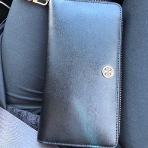 Tory Burch Wristlet